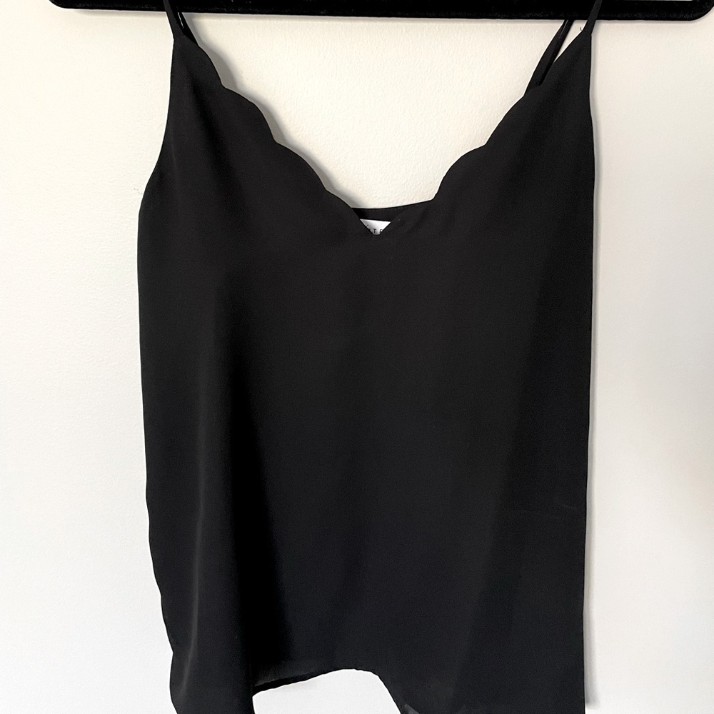 Black Socialite Scalloped V-Neck Tank Top
